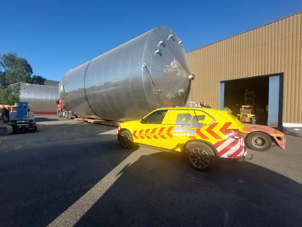 Een uitzonderlijk grote lading op transport